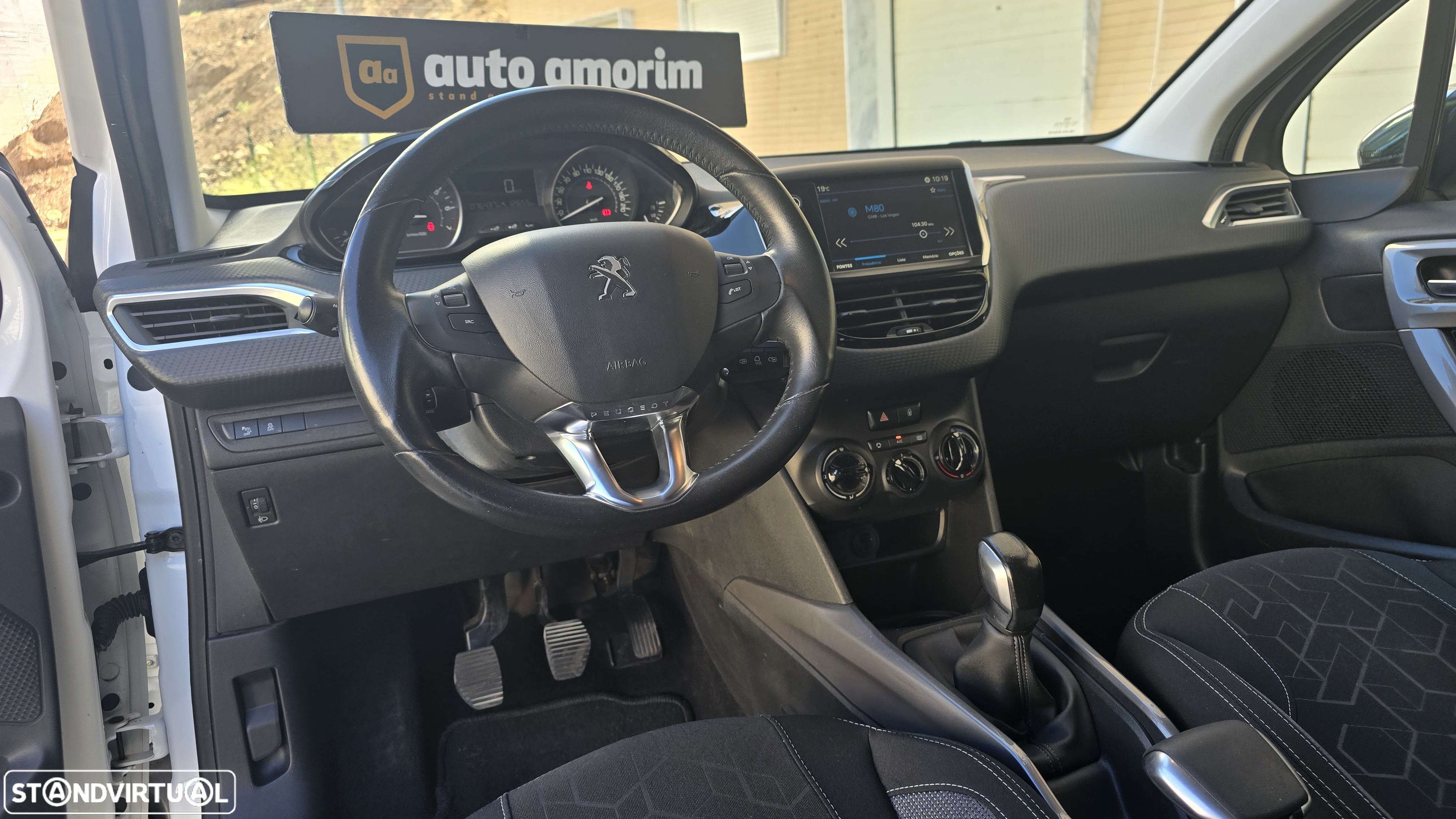 Peugeot 2008 1.2 PureTech Style - 18