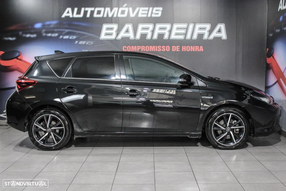 Toyota Auris 1.8 HSD Comfort +P.Techno+P.Sport - 9