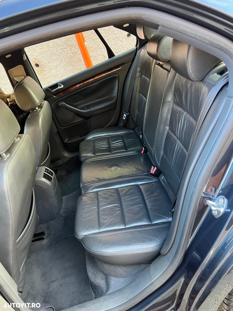 Volkswagen Jetta - 13