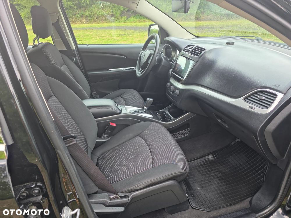 Dodge Journey - 16