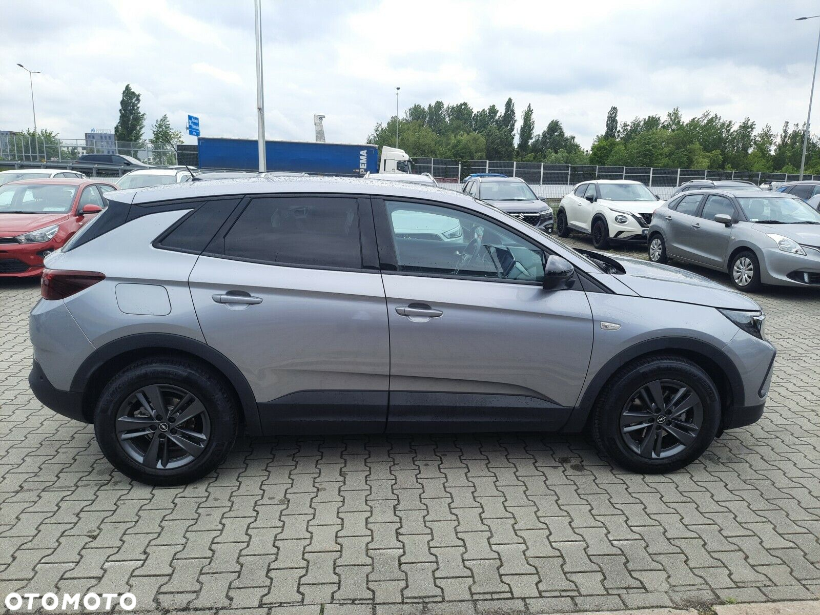 Opel Grandland 1.2 T Business Edition S&S - 6