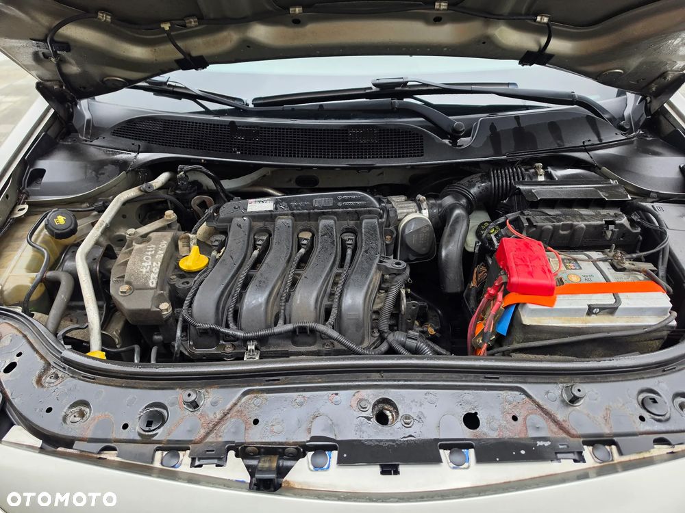 Renault Megane 1.6 16V Progress - 17