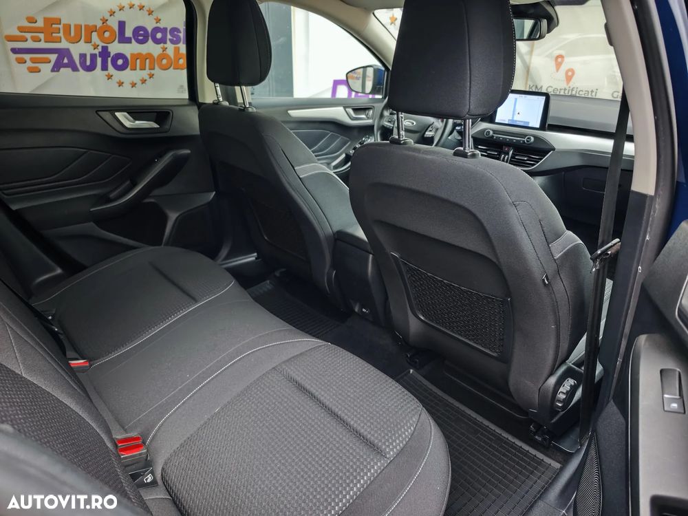 Ford Focus 1.0 EcoBoost Trend - 27