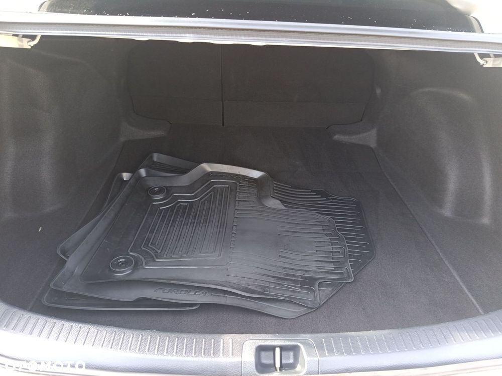 Toyota Corolla 1.6 Comfort - 16