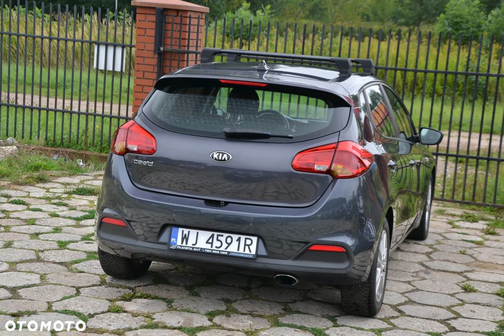 Kia Ceed 1.6 GDI Dream Team Edition - 7
