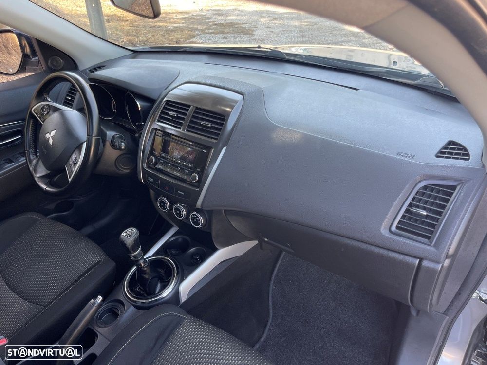 Mitsubishi ASX 1.8 DI-D Intense - 33