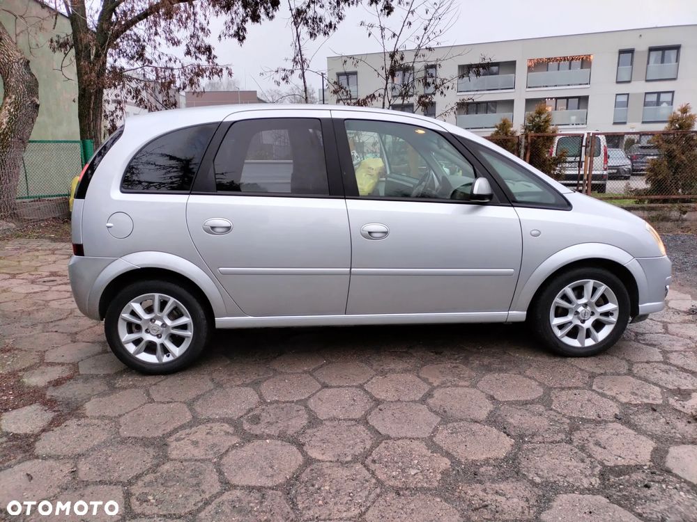 Opel Meriva 1.6 16V Cosmo - 3