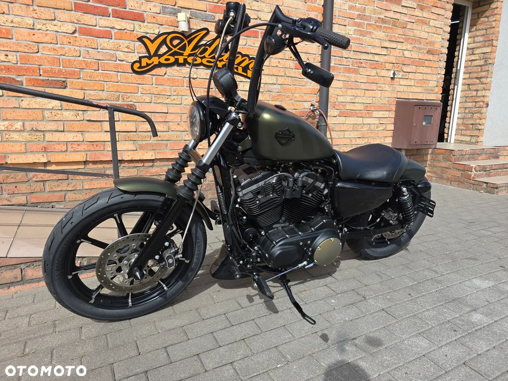Harley-Davidson Sportster Iron 883 - 3