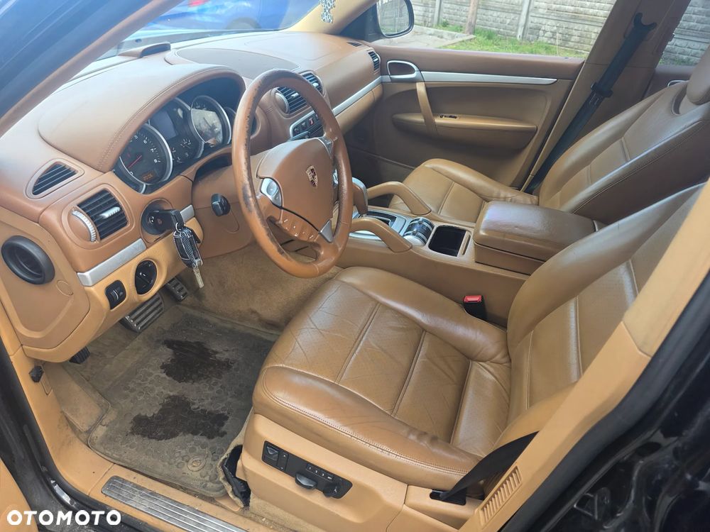 Porsche Cayenne S Tiptronic - 28