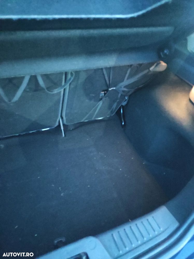 Ford Fiesta 1.6 TDCi DPF Trend - 8