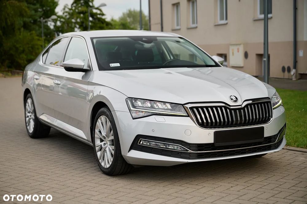 Skoda Superb 2.0 TDI SCR 4x4 Style DSG - 18