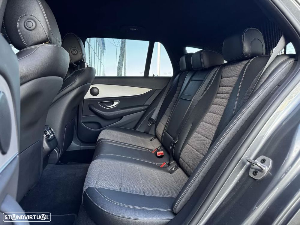 Mercedes-Benz E 300 de Avantgarde - 29