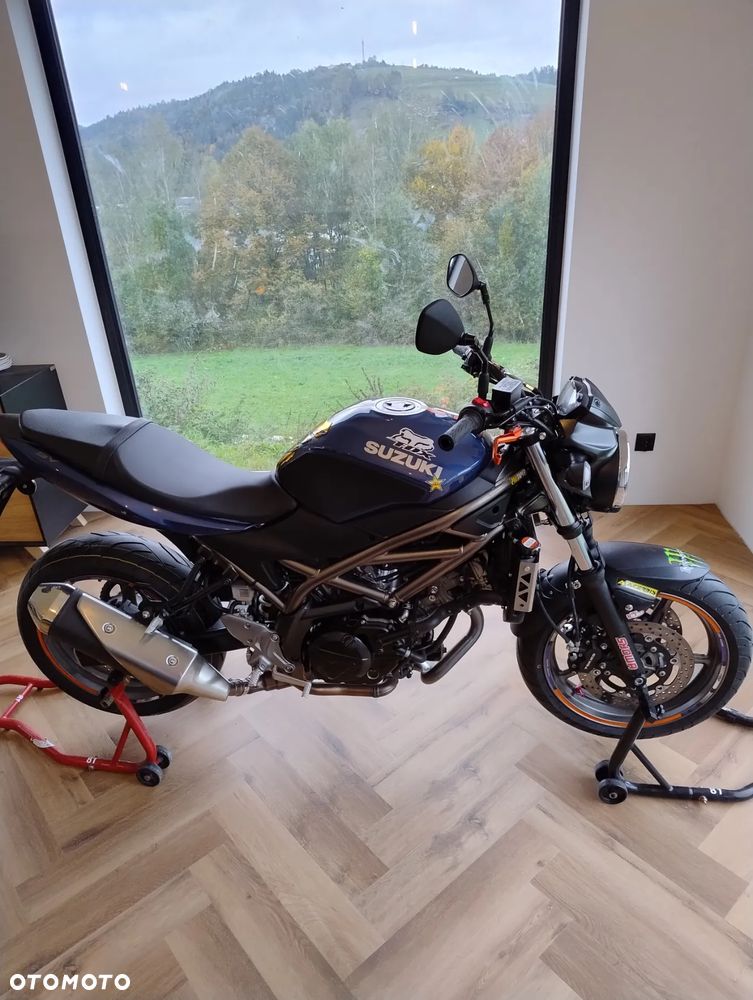 Suzuki SV - 6
