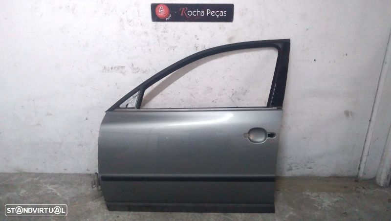 Porta Frente Esq Volkswagen Passat (3B3) - 1