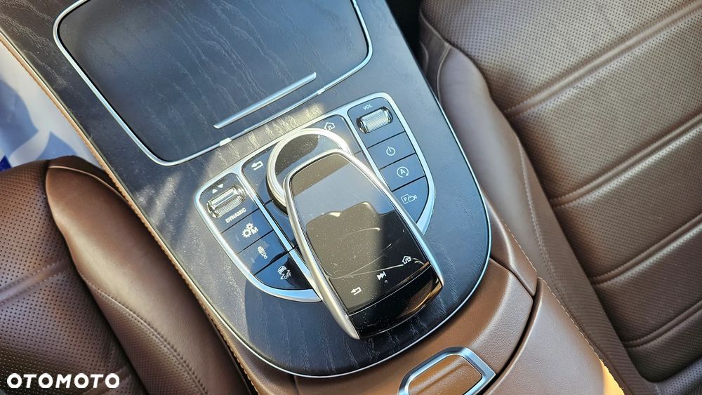 Mercedes-Benz Klasa E - 20