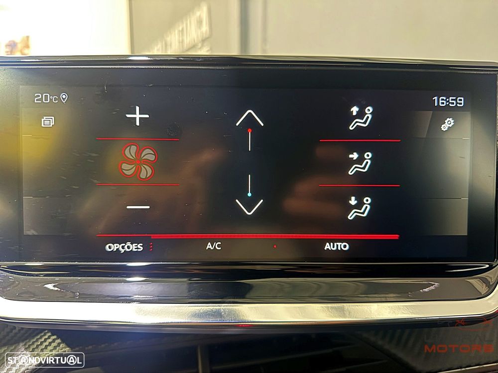 Peugeot 2008 1.2 PureTech GT EAT8 - 30