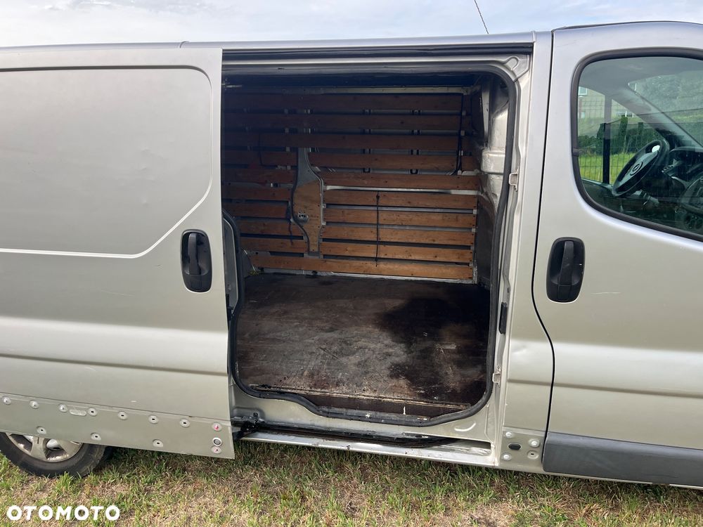 Opel VIVARO - 31