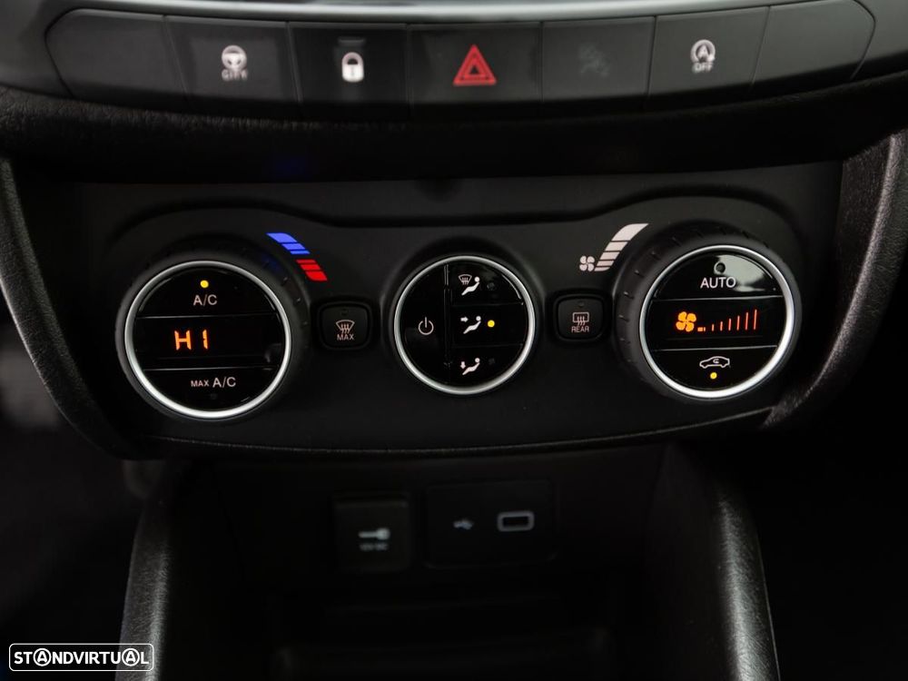 Fiat Tipo Station Wagon 1.3 M-Jet Lounge - 17