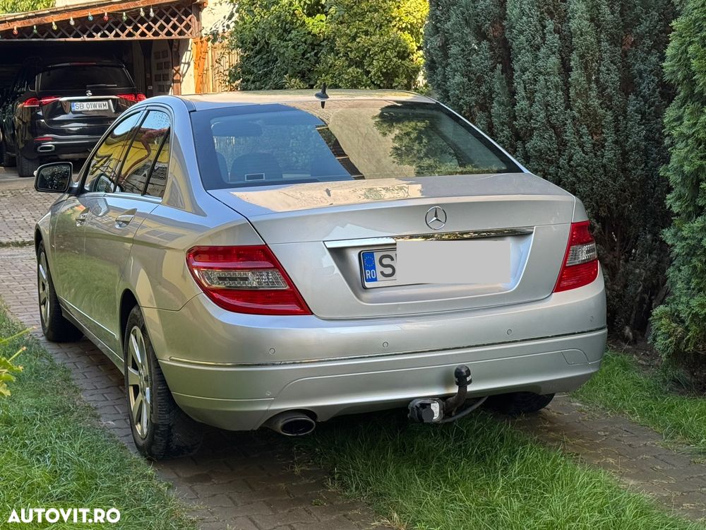 Mercedes-Benz C - 9