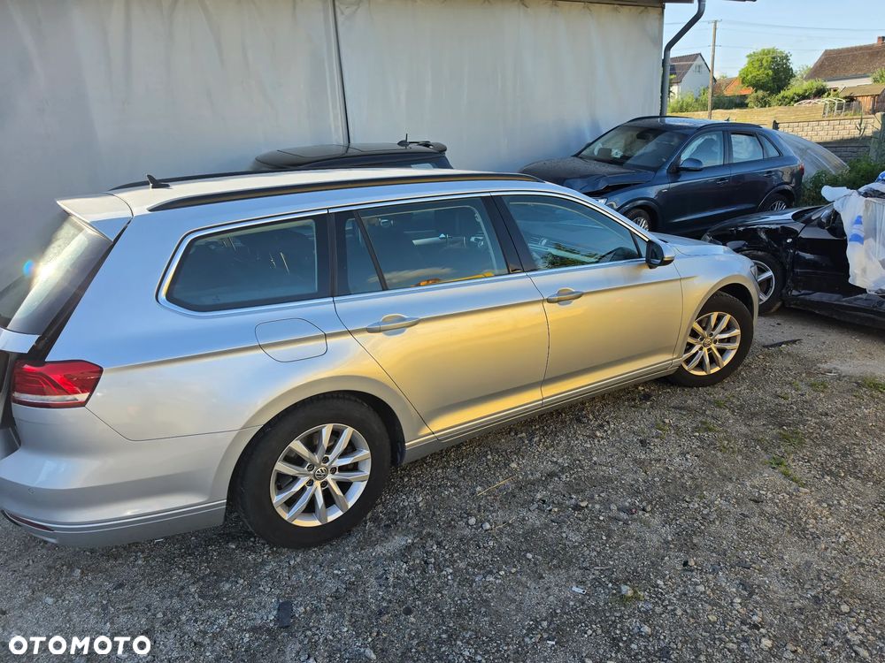 Volkswagen Passat Variant 1.4 TSI ACT (BlueMotion Technology) Comfortline - 4