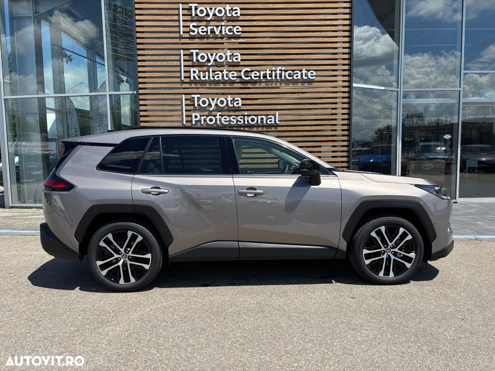 Toyota RAV4 - 6