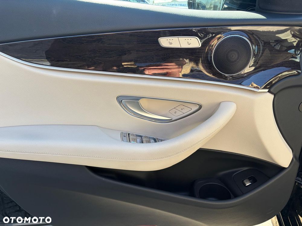 Mercedes-Benz Klasa E 220 d 4-Matic AMG - 12