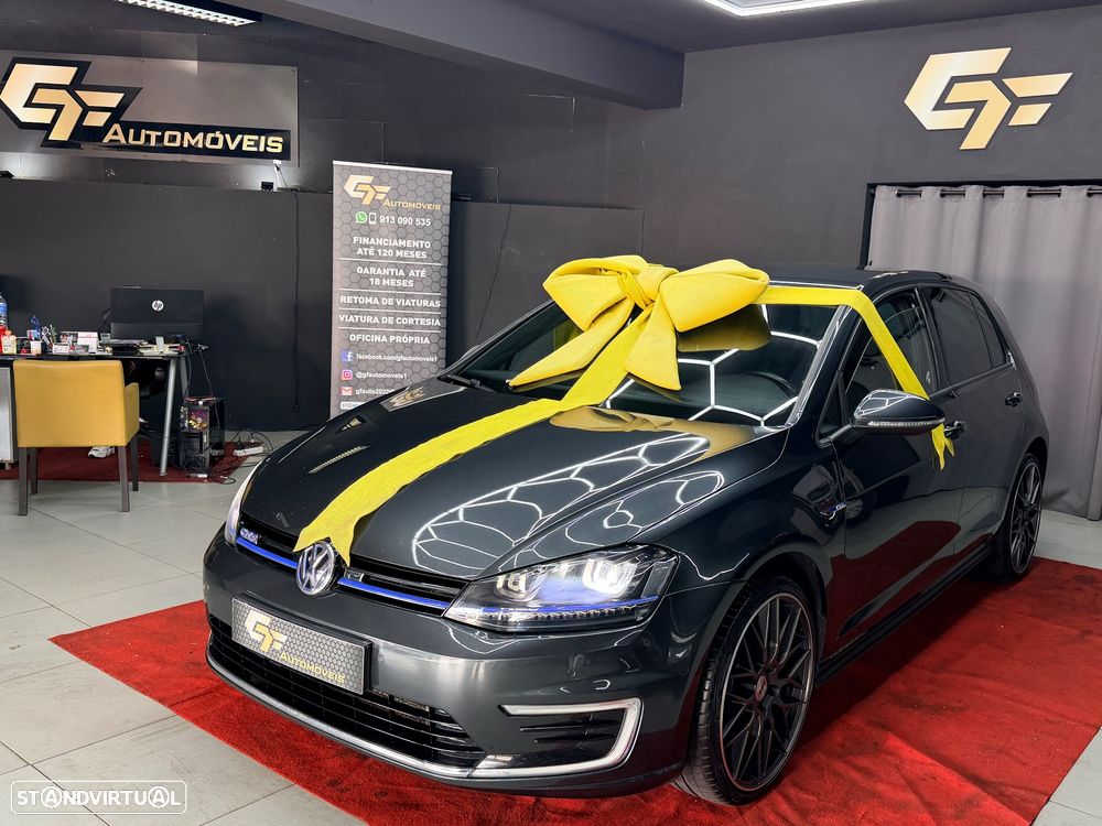 VW Golf 1.4 GTE Plug-In-Hybrid DSG - 1