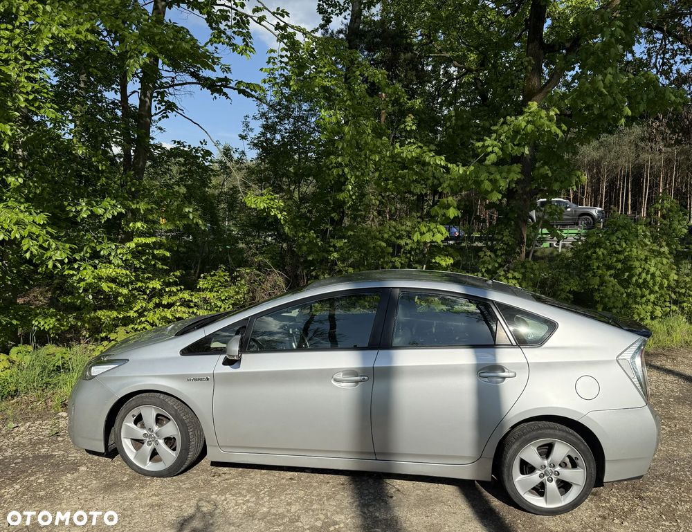 Toyota Prius 1.8 HSD Premium - 5