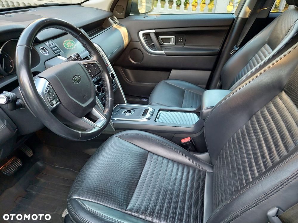 Land Rover Discovery Sport 2.0 Si4 HSE Luxury - 25
