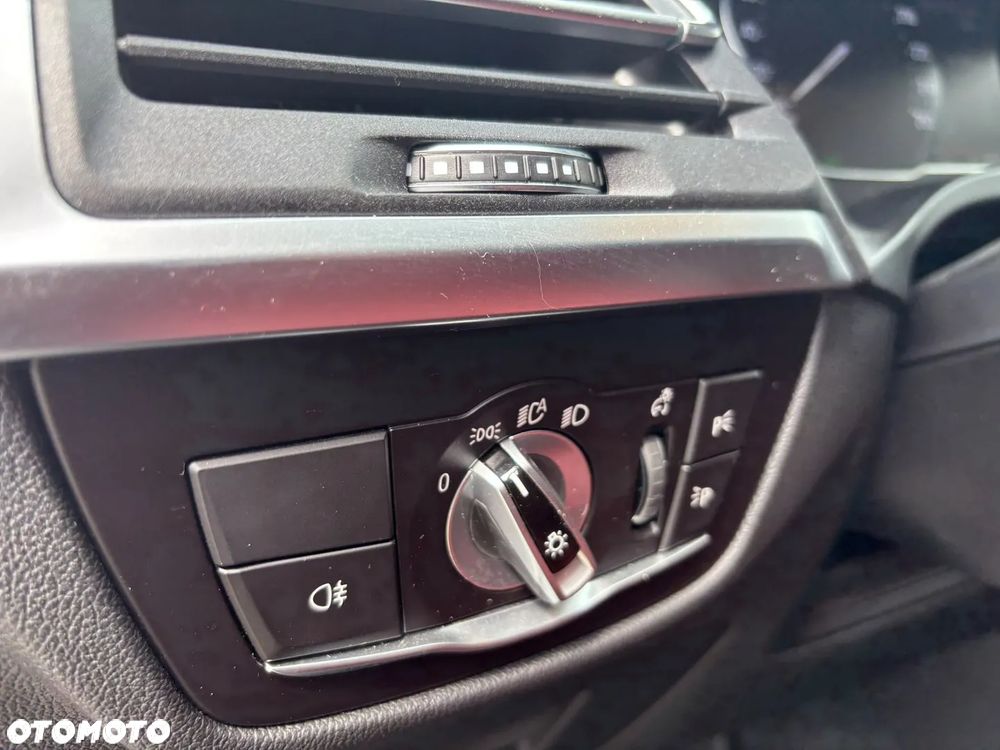 BMW X4 - 11