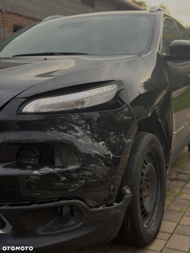 Jeep Cherokee - 2