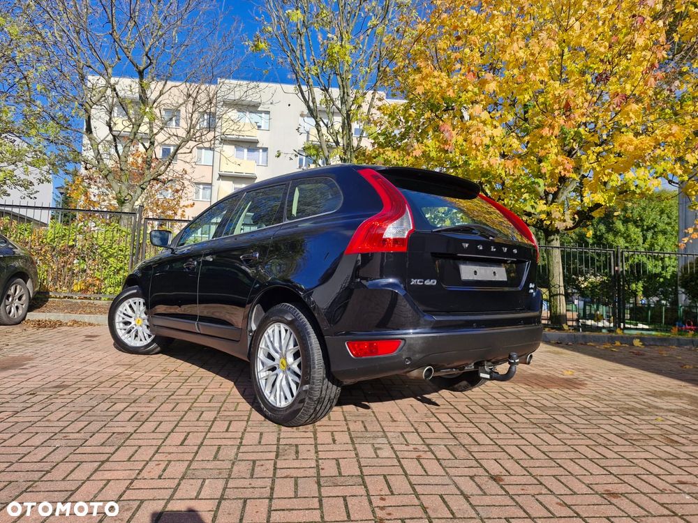 Volvo XC 60 2.4D AWD Summum - 14