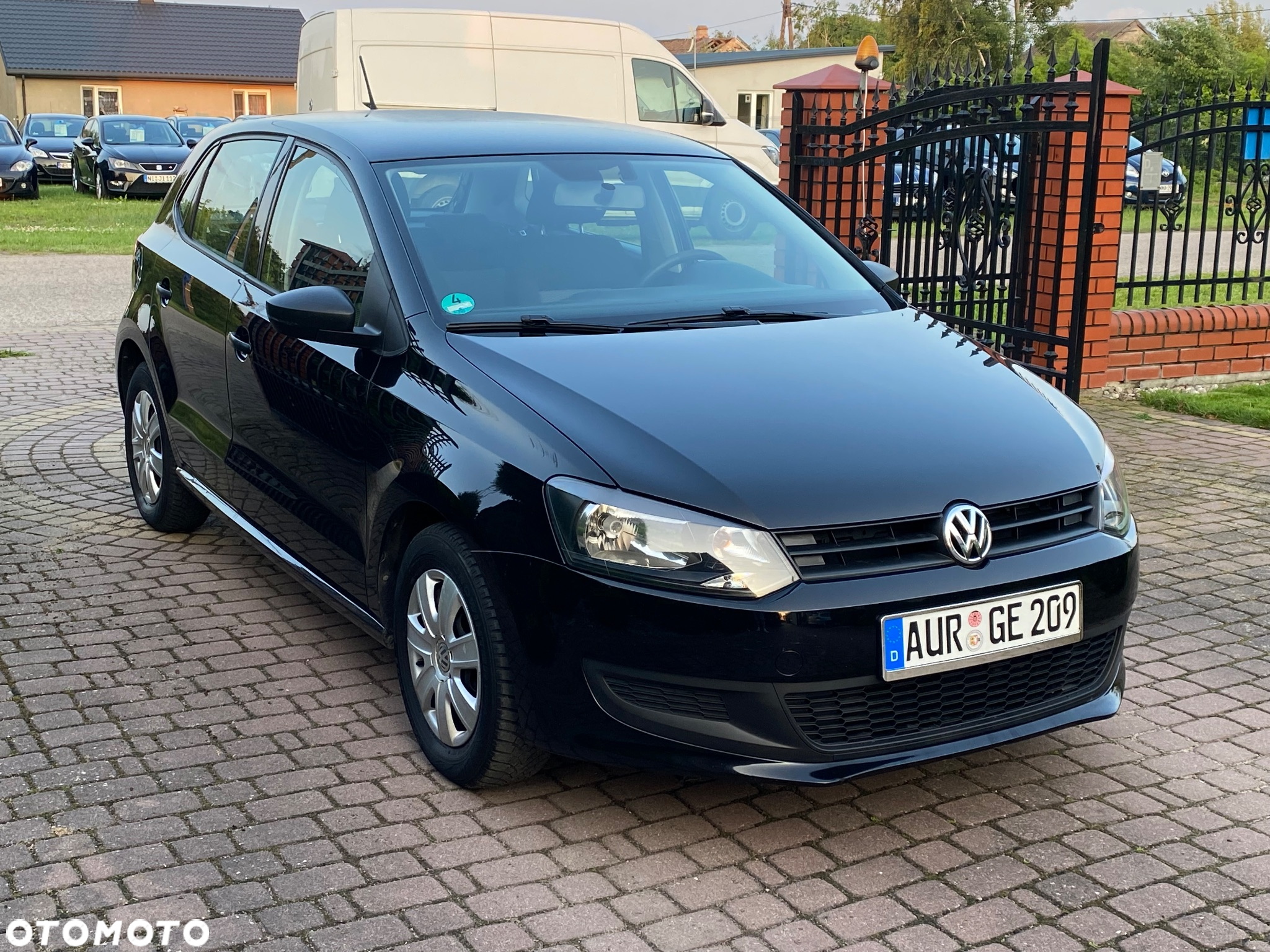 Volkswagen Polo - 2