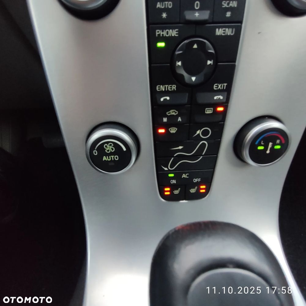 Volvo V50 D5 DPF Momentum - 32