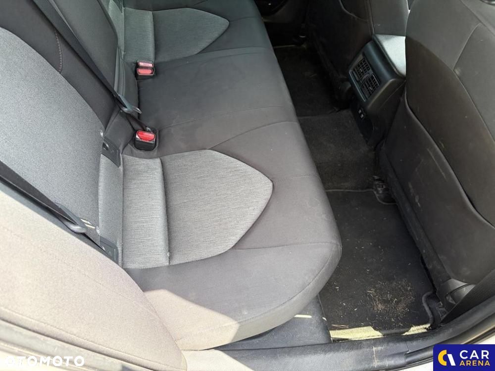 Toyota Camry - 20