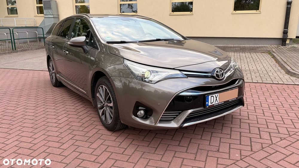 Toyota Avensis 1.8 Selection MS - 30