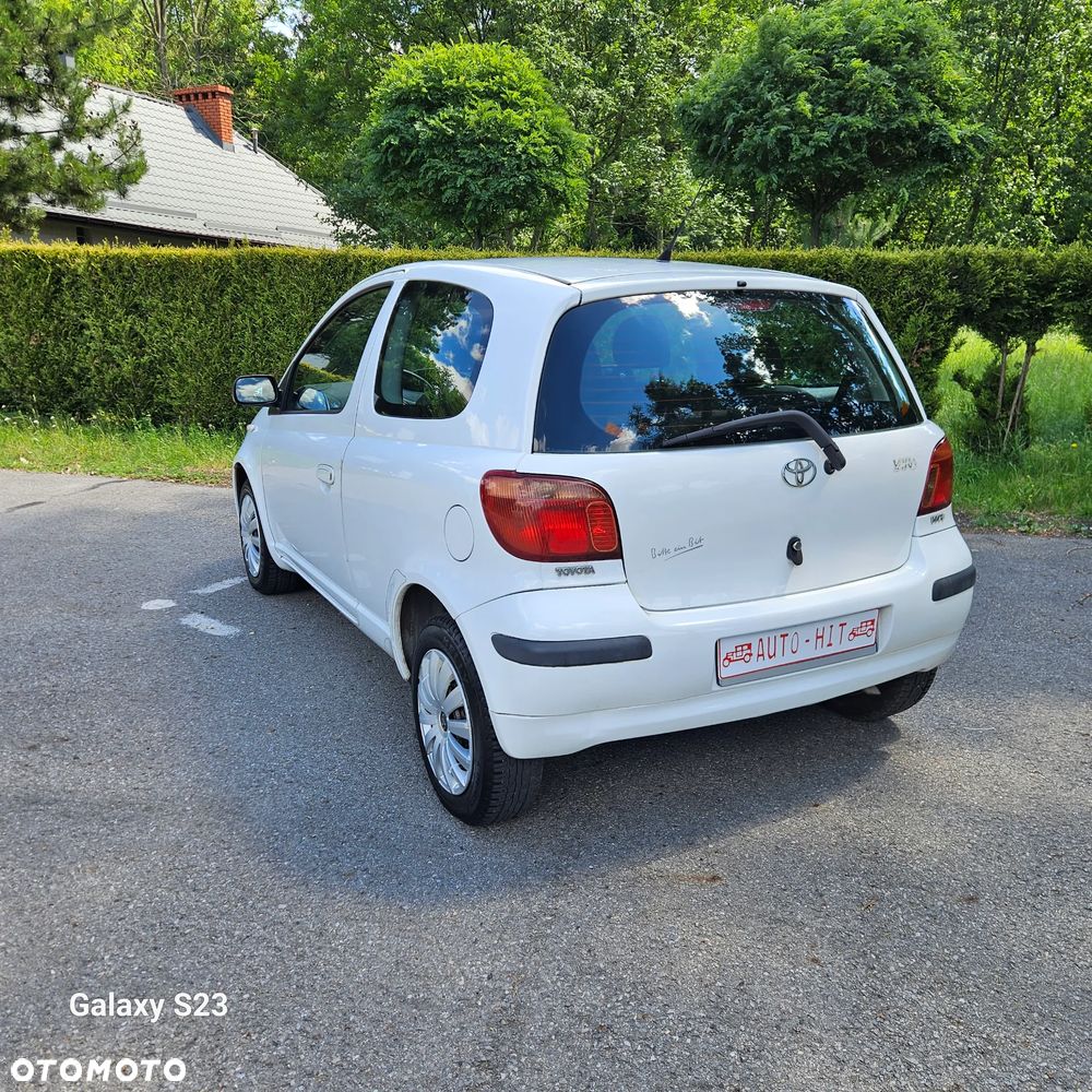 Toyota Yaris 1.0 - 12