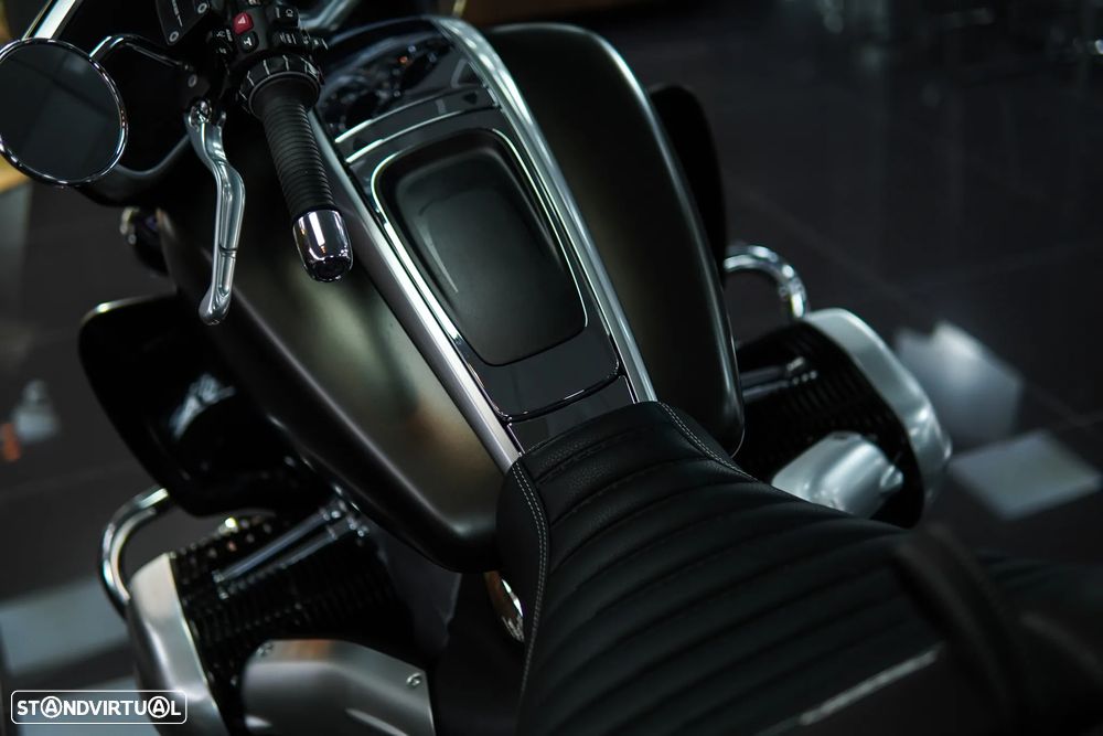 BMW R 18 Transcontinental Manhattan Metallic Matte - 35