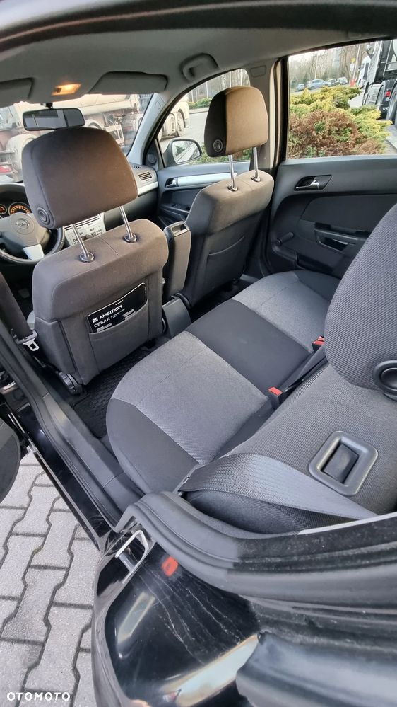 Opel Astra 1.4 Enjoy - 11