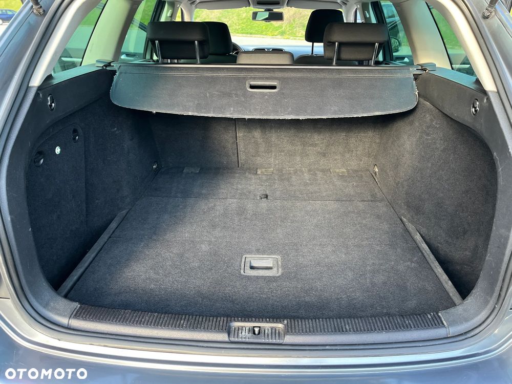 Volkswagen Golf - 20