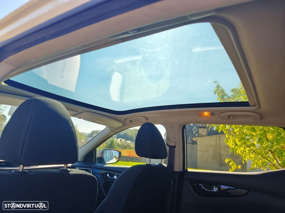 Nissan Qashqai 1.5 dCi Tekna - 9