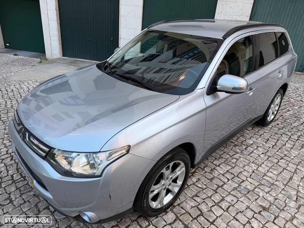 Mitsubishi Outlander 2.2 DI-D Intense - 29
