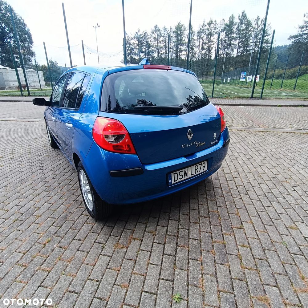 Renault Clio 1.6 16V Exception - 11