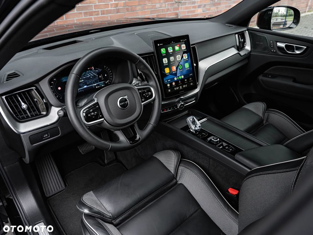 Volvo XC 60 B5 B AWD Plus Dark - 22