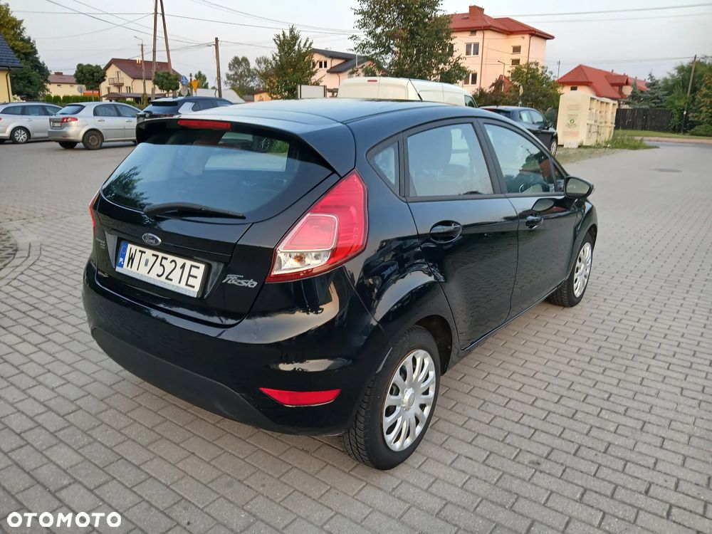 Ford Fiesta - 8