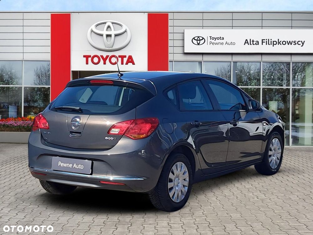 Opel Astra - 2