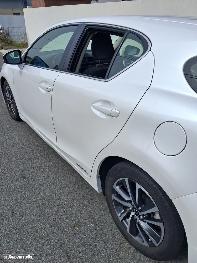 Lexus CT 200h F Sport - 17