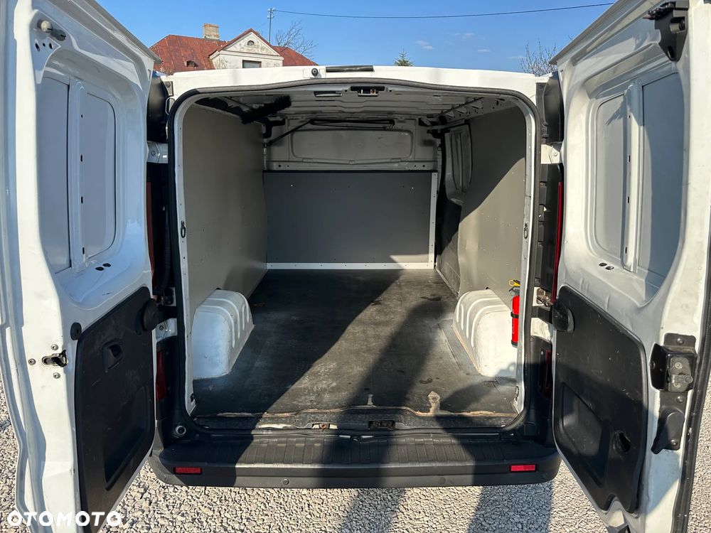Opel Vivaro - 16