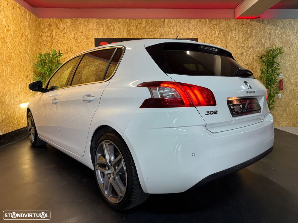 Peugeot 308 130 e-THP Stop & Start Allure - 22