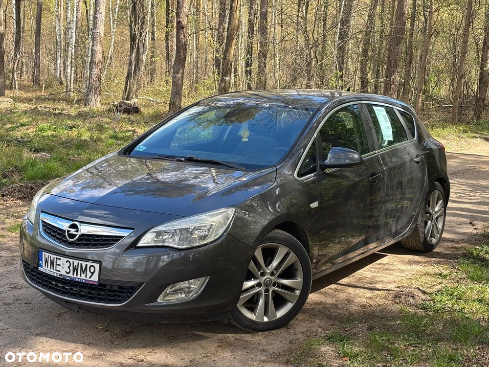 Opel Astra 1.7 CDTI Cosmo - 11